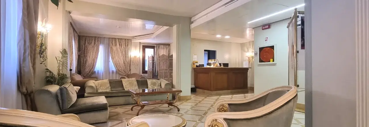 Hotel Carlton Capri: l’anima autentica di Venezia a due passi dalla stazione